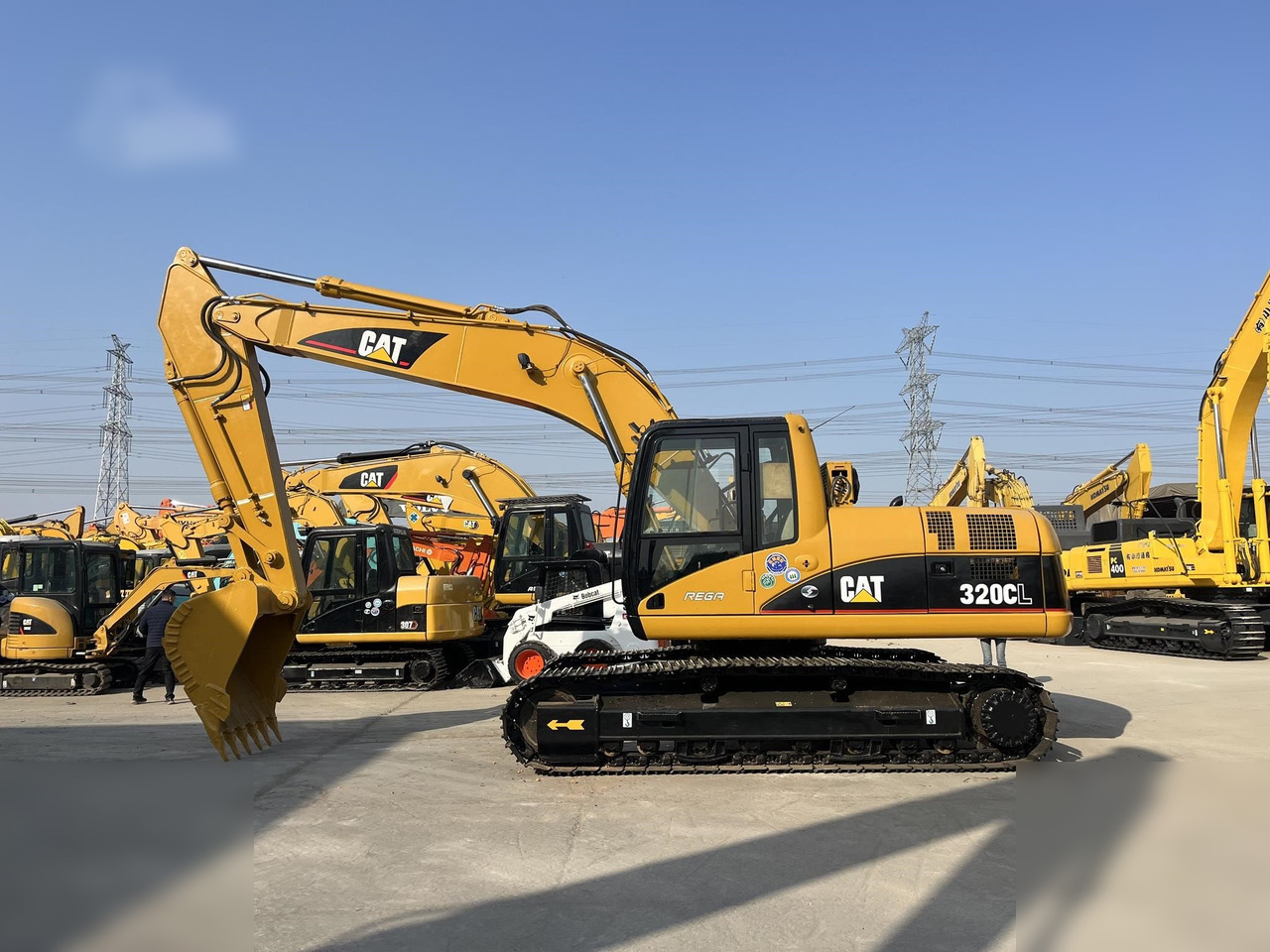 CATERPILLAR 320CL - Crawler excavator: picture 1 CATERPILLAR 320CL - Crawler excavator: picture 1