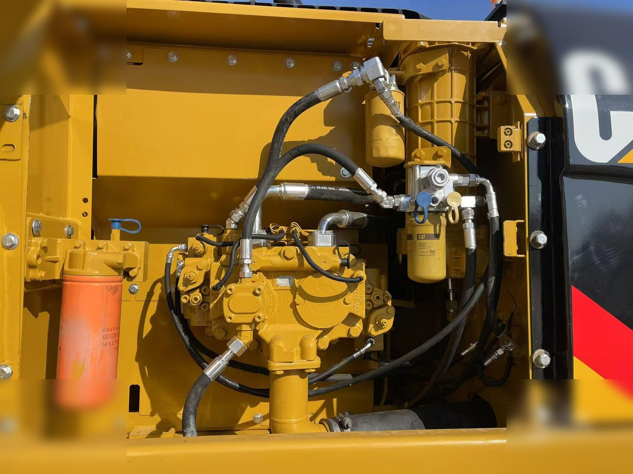 Crawler excavator CATERPILLAR 320D: picture 7 Crawler excavator CATERPILLAR 320D: picture 7