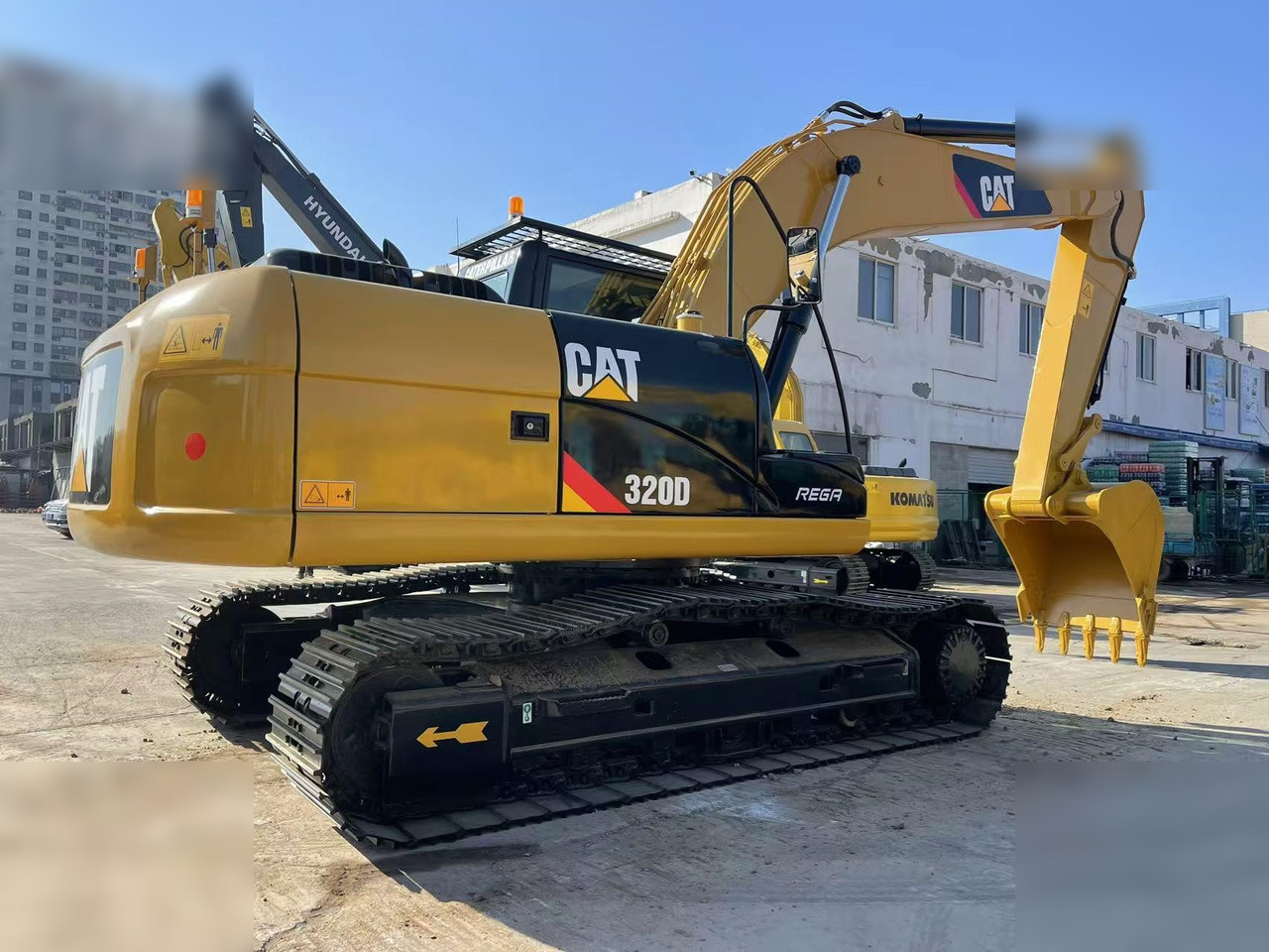 CATERPILLAR 320D - Crawler excavator: picture 3 CATERPILLAR 320D - Crawler excavator: picture 3