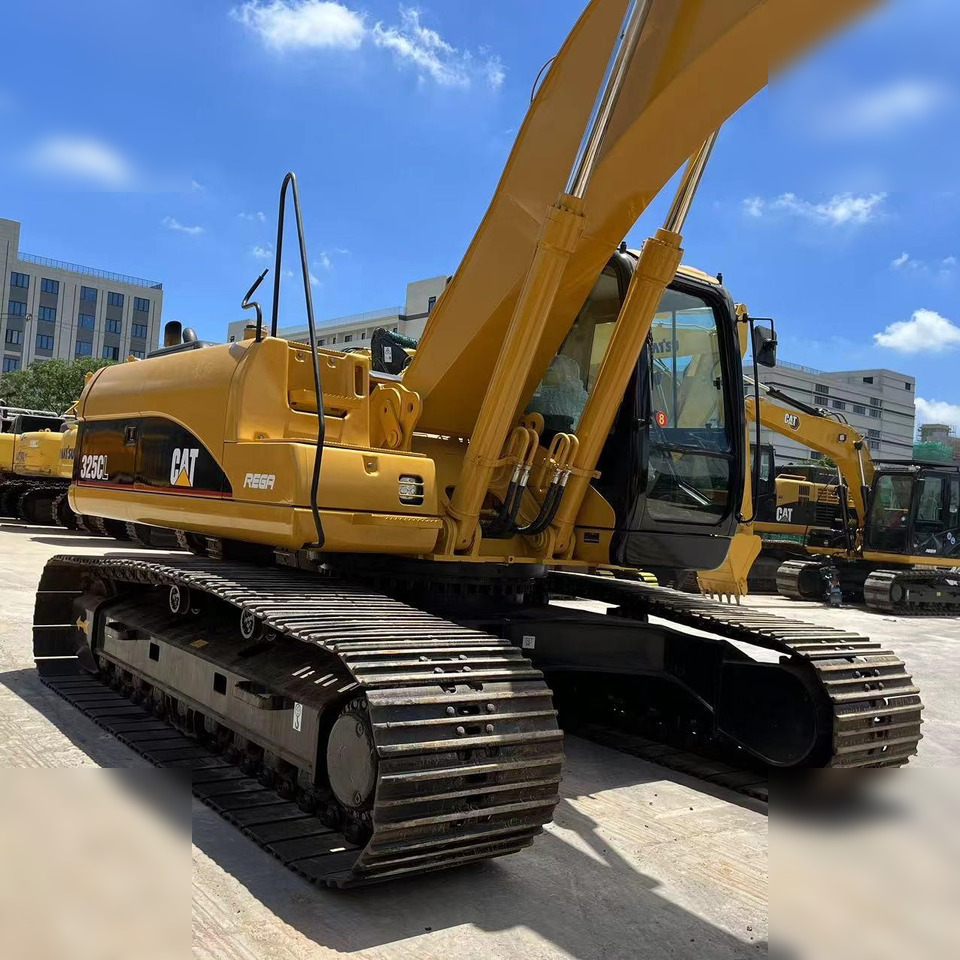 CATERPILLAR 325CL - Crawler excavator: picture 2 CATERPILLAR 325CL - Crawler excavator: picture 2