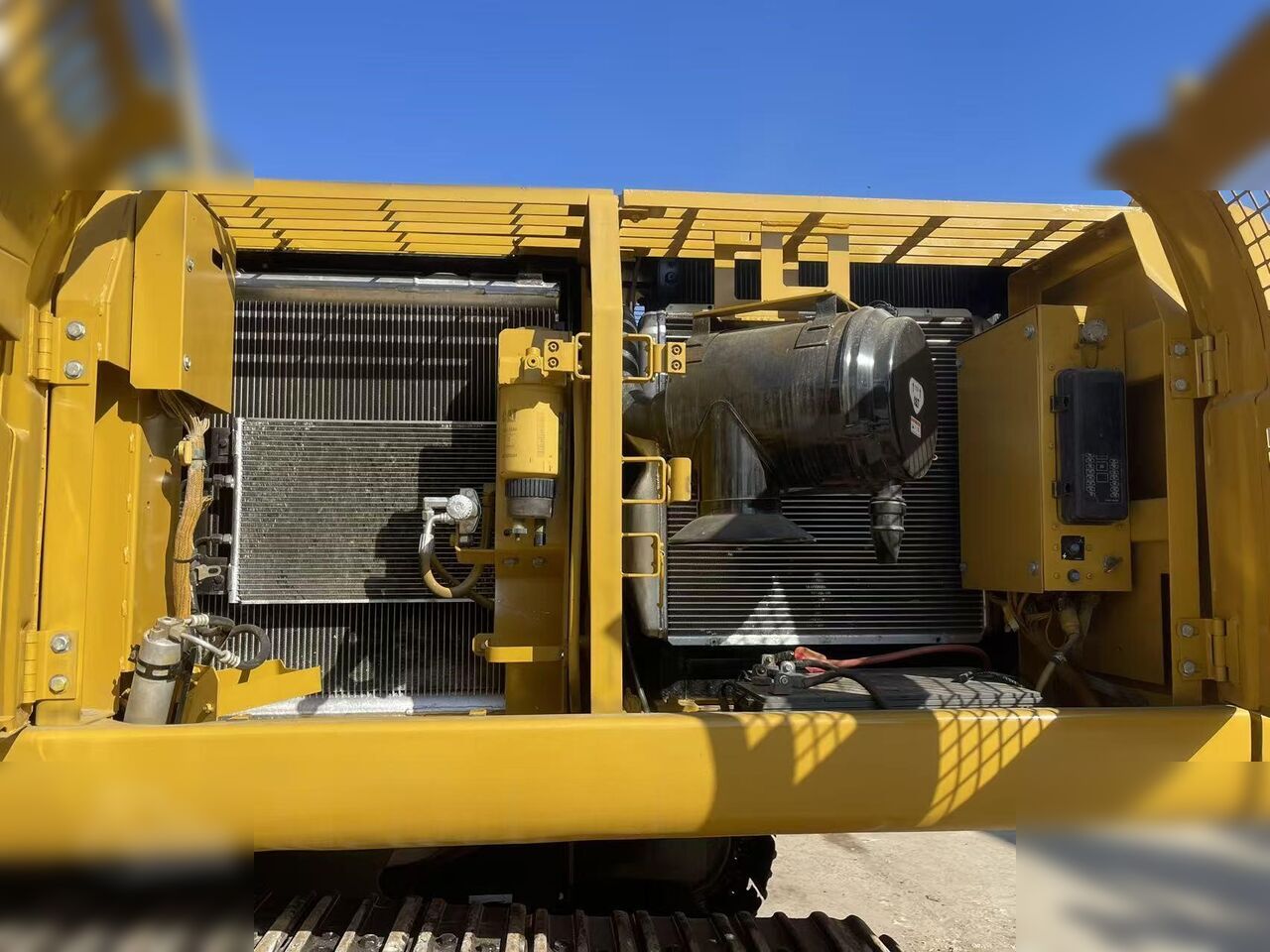 CATERPILLAR 325CL - Crawler excavator: picture 5 CATERPILLAR 325CL - Crawler excavator: picture 5