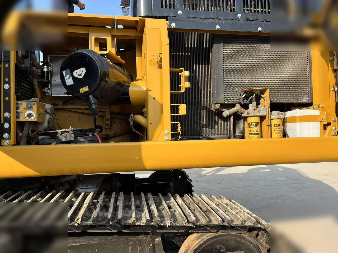 Crawler excavator CATERPILLAR 336D: picture 9