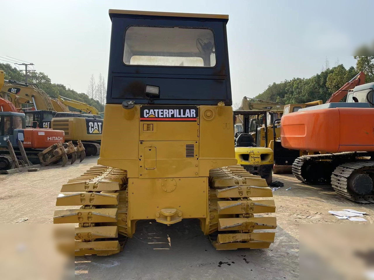 CATERPILLAR D4C - Bulldozer: picture 4 CATERPILLAR D4C - Bulldozer: picture 4