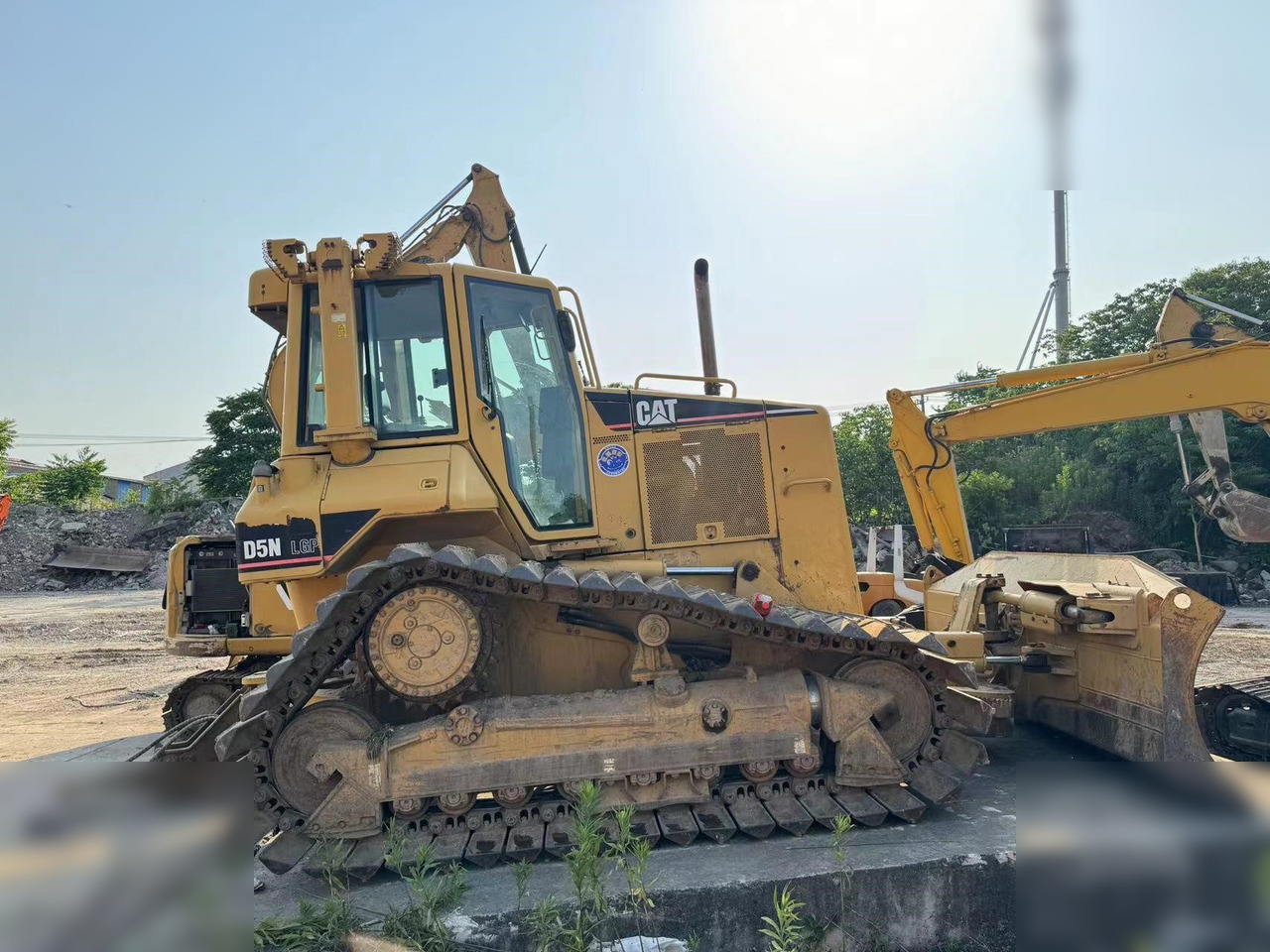CATERPILLAR D5N - Bulldozer: picture 2 CATERPILLAR D5N - Bulldozer: picture 2