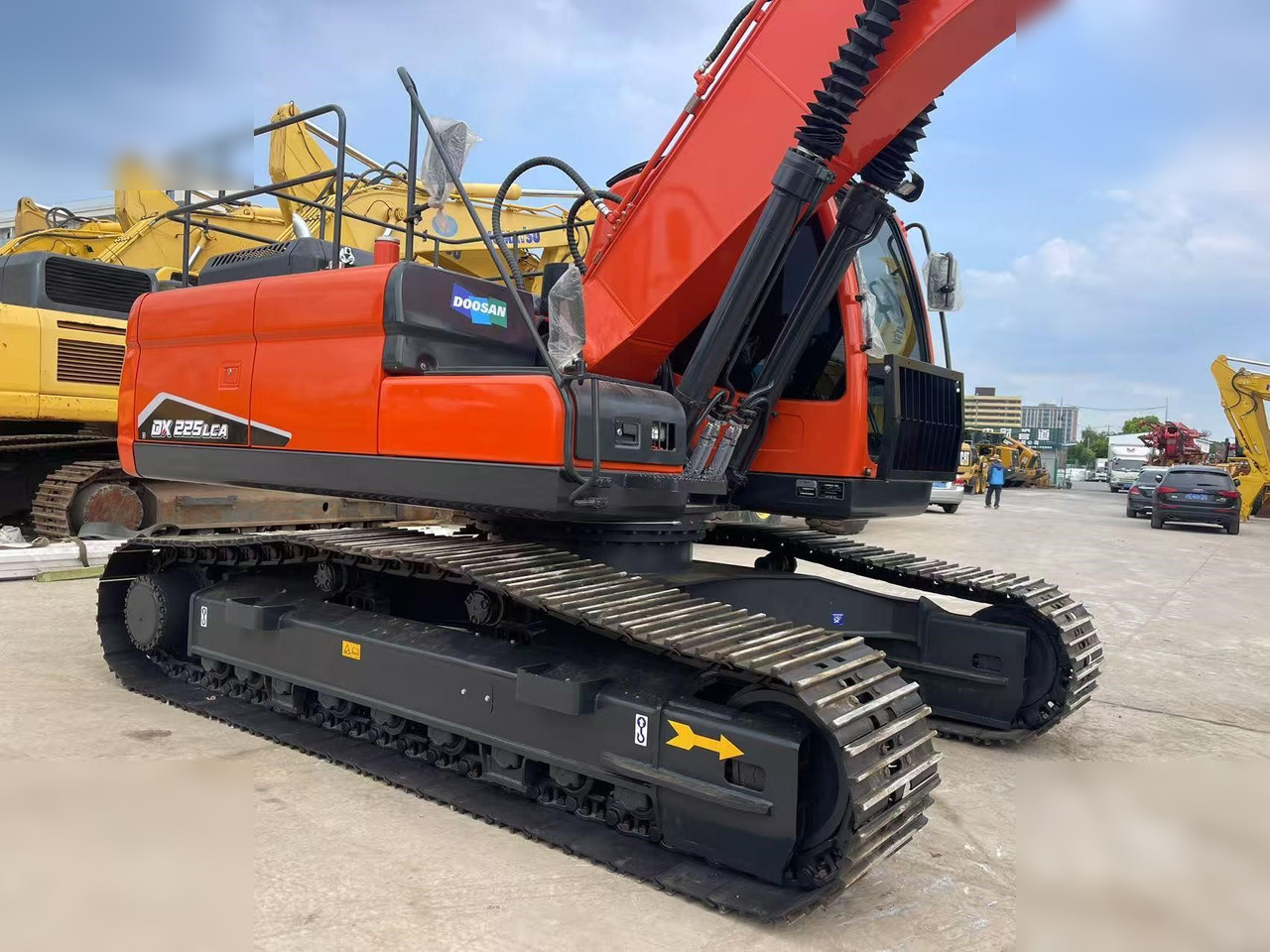DOOSAN DX225 LC - Crawler excavator: picture 4 DOOSAN DX225 LC - Crawler excavator: picture 4