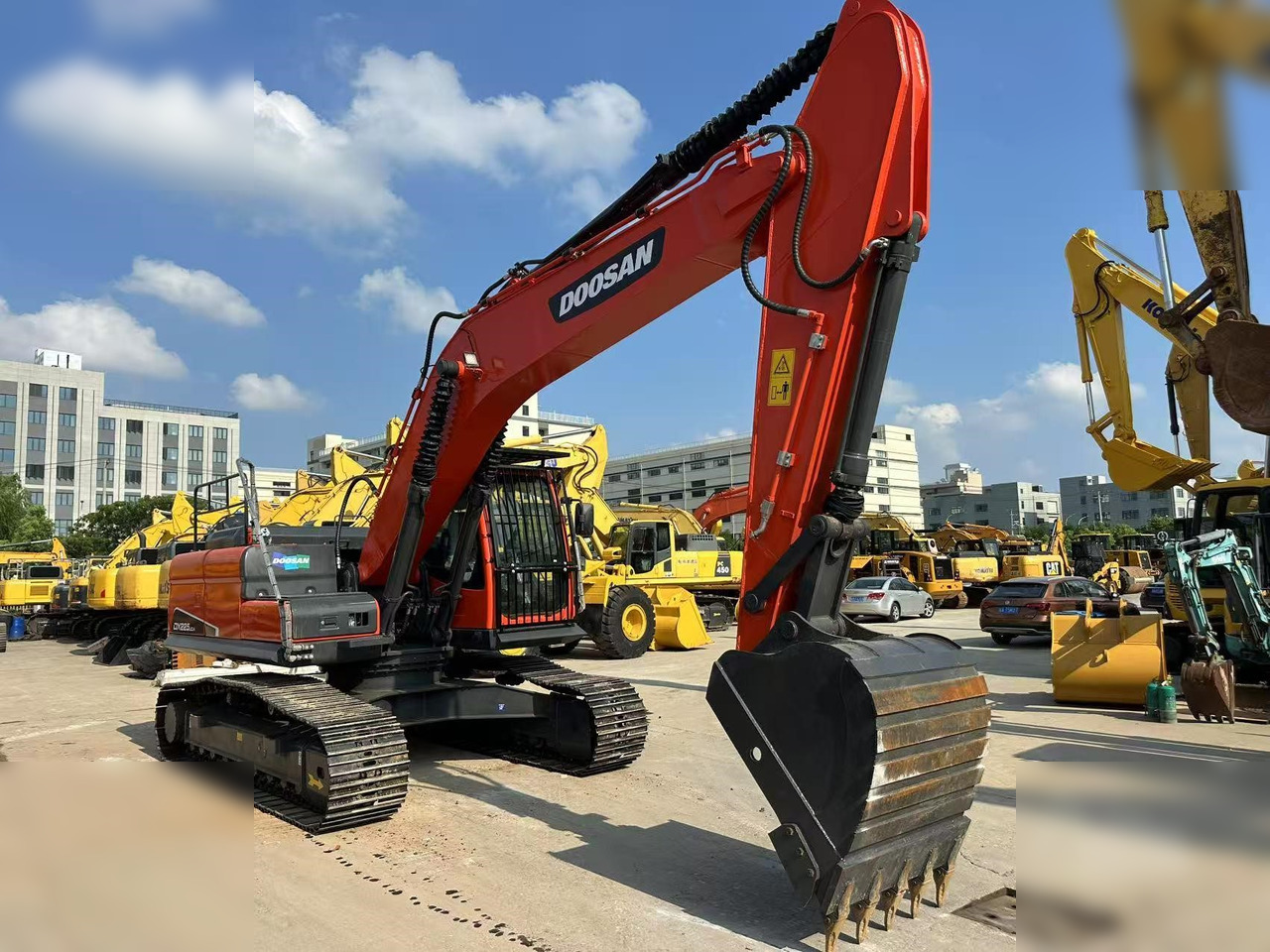 DOOSAN DX225 LCA - Crawler excavator: picture 5 DOOSAN DX225 LCA - Crawler excavator: picture 5