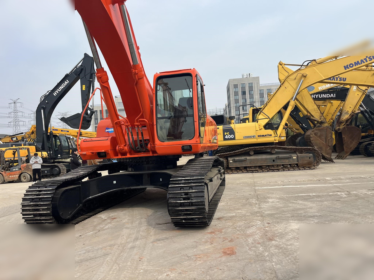 DOOSAN DX420 LC-9C - Crawler excavator: picture 4 DOOSAN DX420 LC-9C - Crawler excavator: picture 4