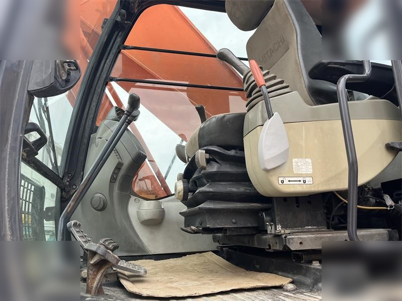 HITACHI ZX350H-5G - Crawler excavator: picture 5 HITACHI ZX350H-5G - Crawler excavator: picture 5