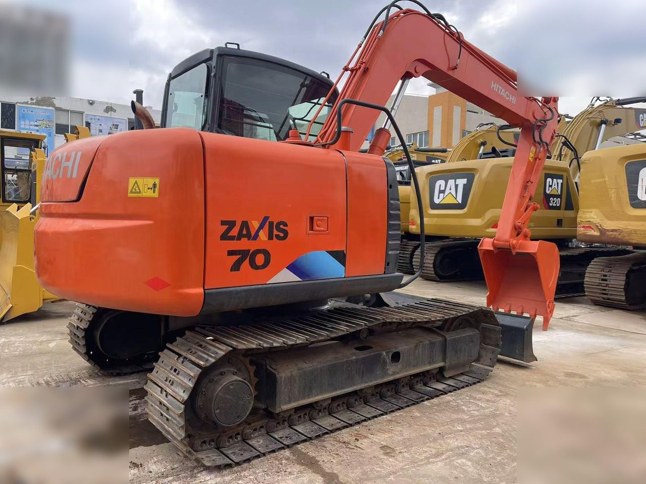HITACHI ZX70 - Crawler excavator: picture 3 HITACHI ZX70 - Crawler excavator: picture 3