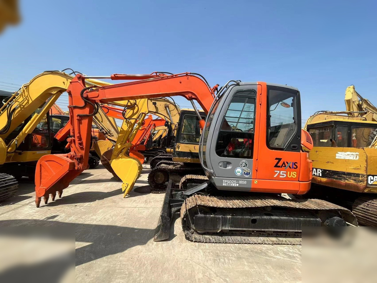 HITACHI ZX75US - Crawler excavator: picture 1 HITACHI ZX75US - Crawler excavator: picture 1