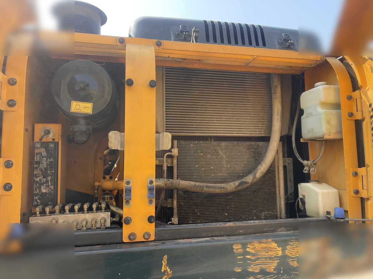 Crawler excavator HYUNDAI ROBEX 220 LC-9S: picture 7 Crawler excavator HYUNDAI ROBEX 220 LC-9S: picture 7