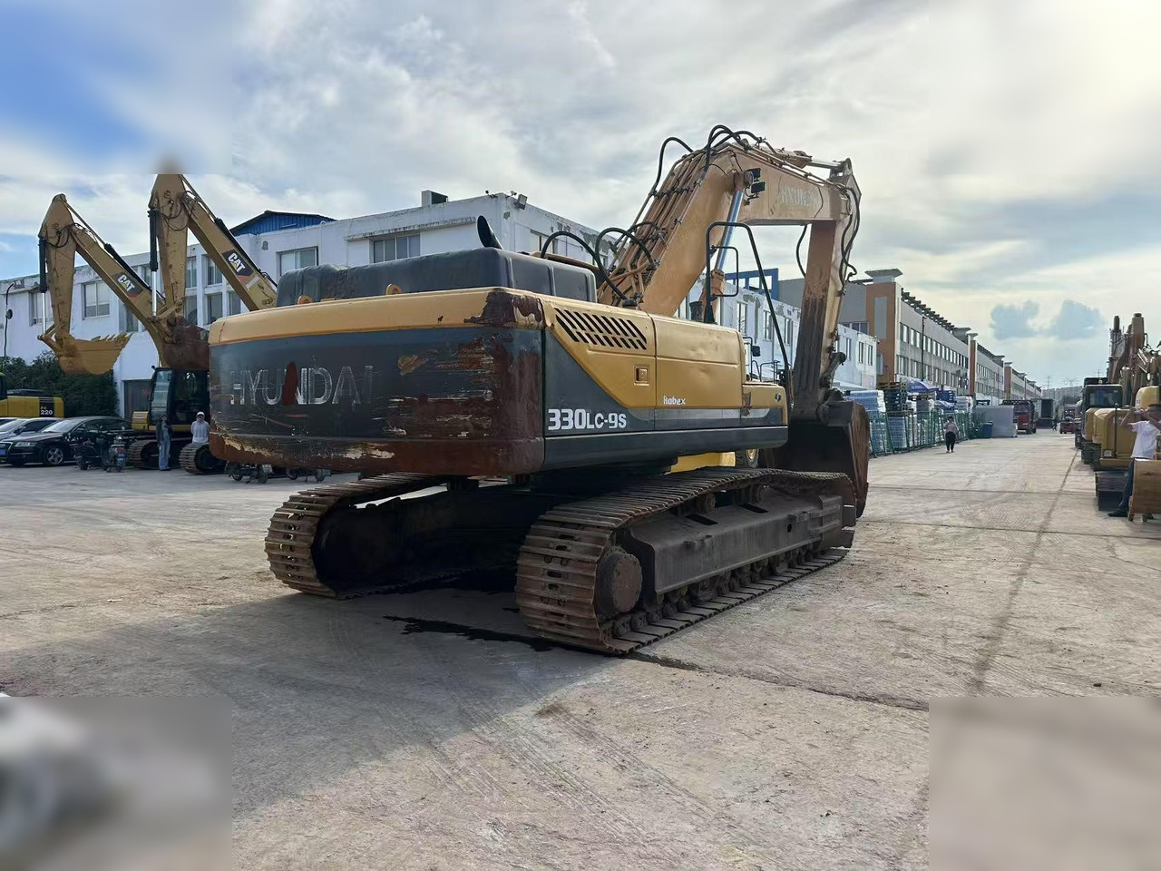 HYUNDAI ROBEX 330 LC-9S - Crawler excavator: picture 3 HYUNDAI ROBEX 330 LC-9S - Crawler excavator: picture 3