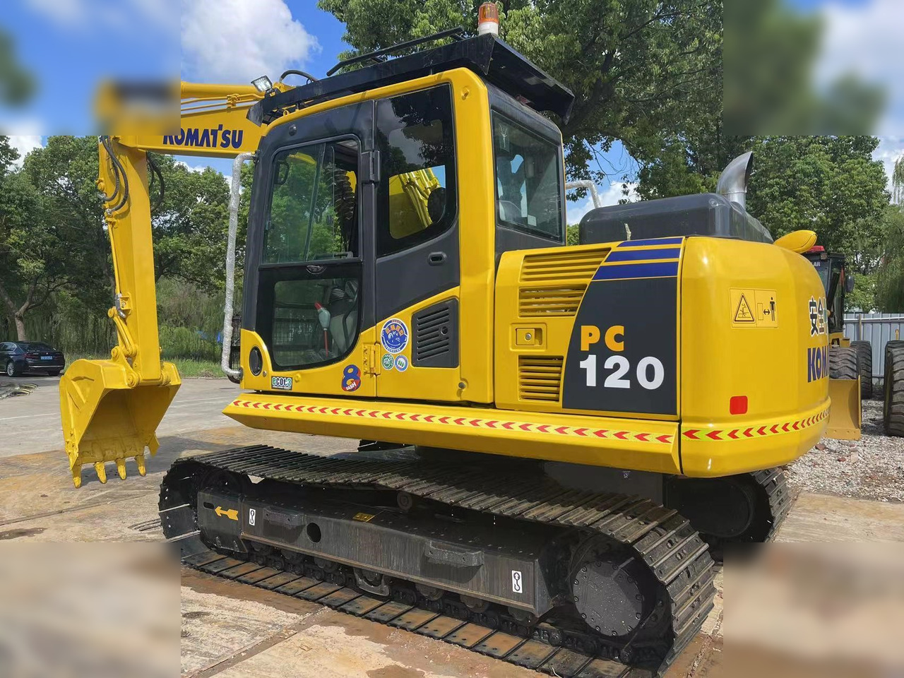 KOMATSU PC120-8 - Crawler excavator: picture 2 KOMATSU PC120-8 - Crawler excavator: picture 2