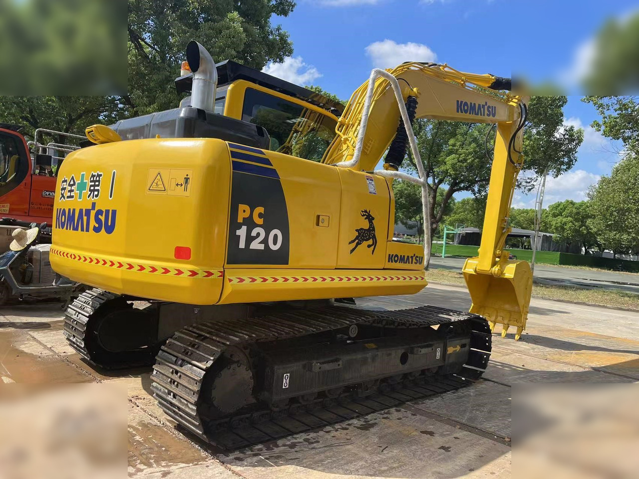 KOMATSU PC120-8 - Crawler excavator: picture 5 KOMATSU PC120-8 - Crawler excavator: picture 5
