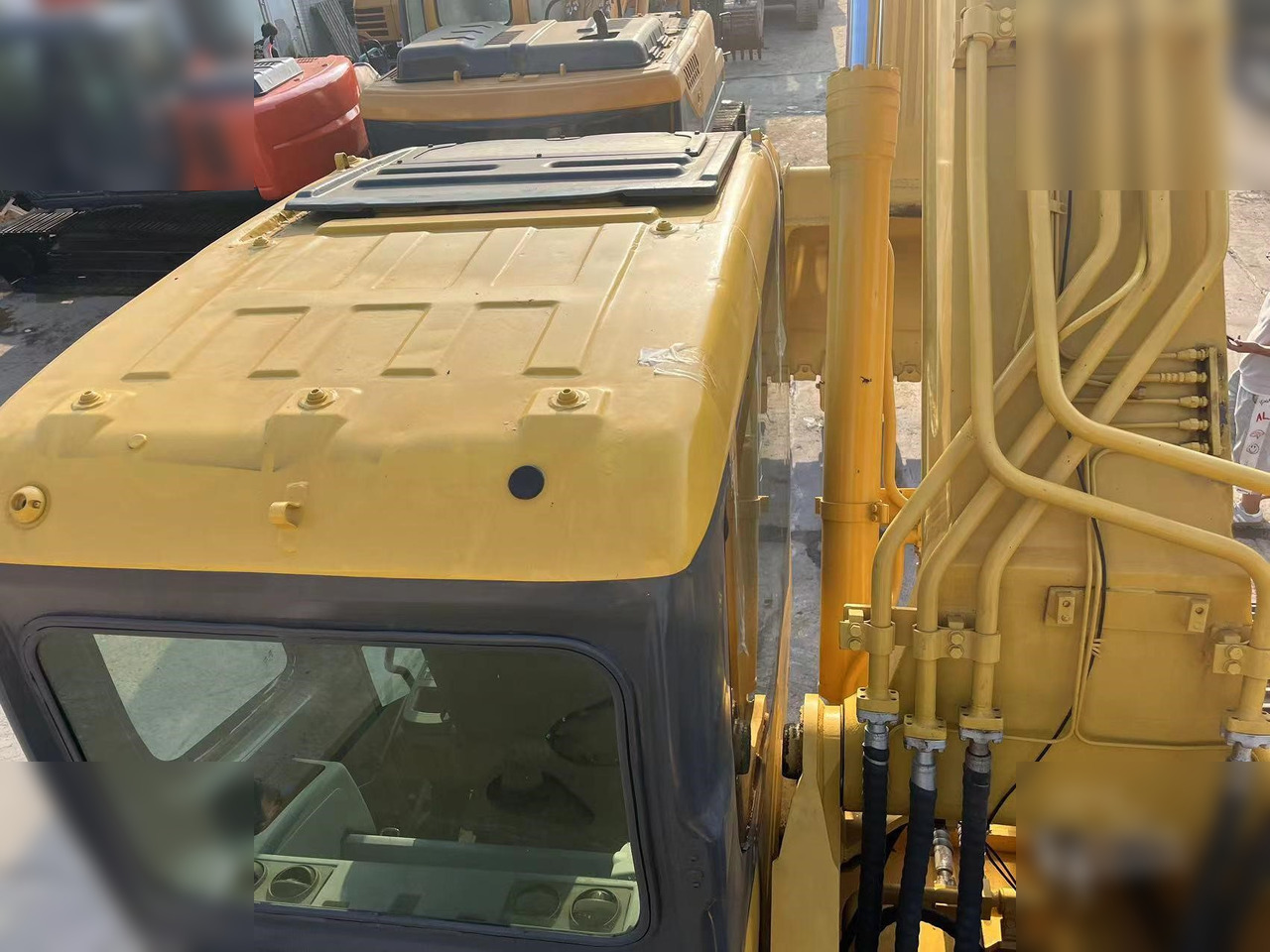 KOMATSU PC350-7 - Crawler excavator: picture 4 KOMATSU PC350-7 - Crawler excavator: picture 4