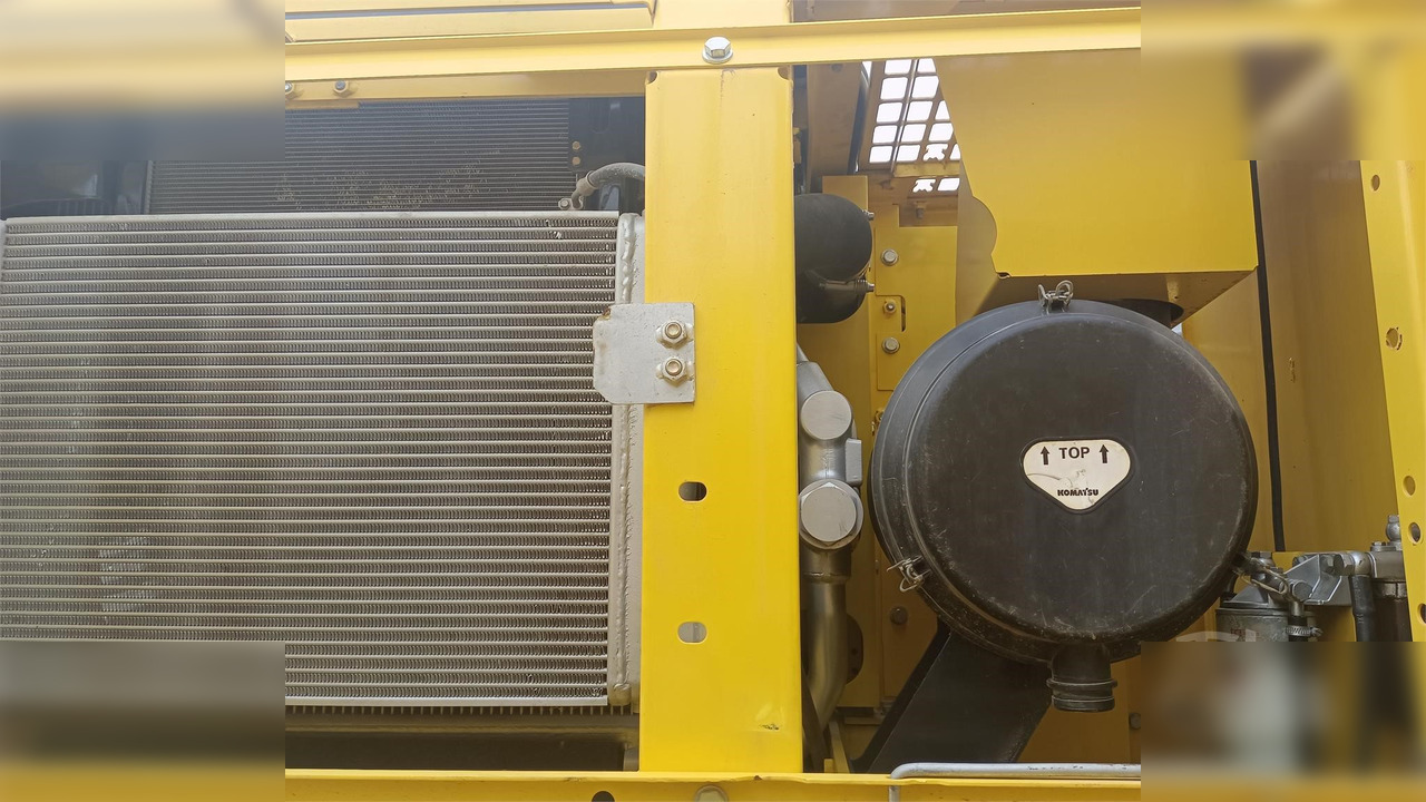 Crawler excavator KOMATSU PC360-7: picture 8