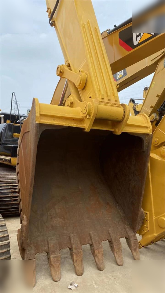 KOMATSU PC400-8 - Crawler excavator: picture 4 KOMATSU PC400-8 - Crawler excavator: picture 4