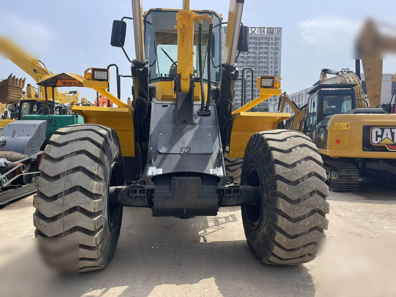 KOMATSU WA380-3 - Wheel loader: picture 4 KOMATSU WA380-3 - Wheel loader: picture 4