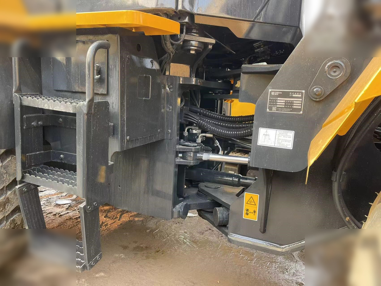 LIUGONG 856H - Wheel loader: picture 4 LIUGONG 856H - Wheel loader: picture 4