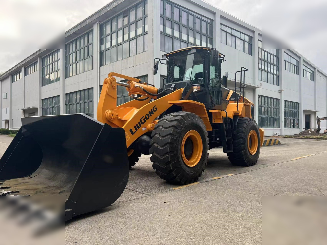 LIUGONG 856H - Wheel loader: picture 2 LIUGONG 856H - Wheel loader: picture 2