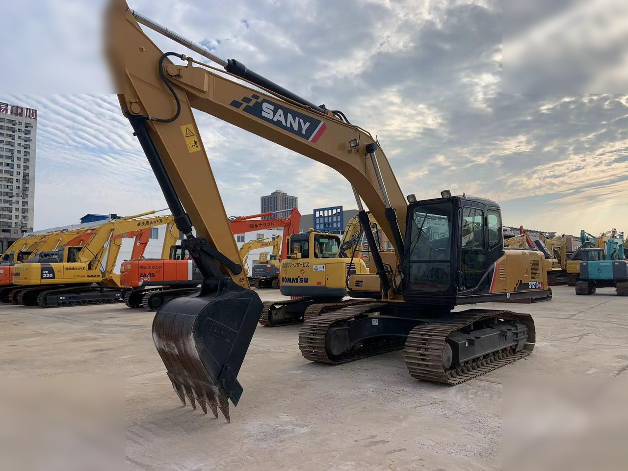SANY SY215C-9 - Crawler excavator: picture 1 SANY SY215C-9 - Crawler excavator: picture 1
