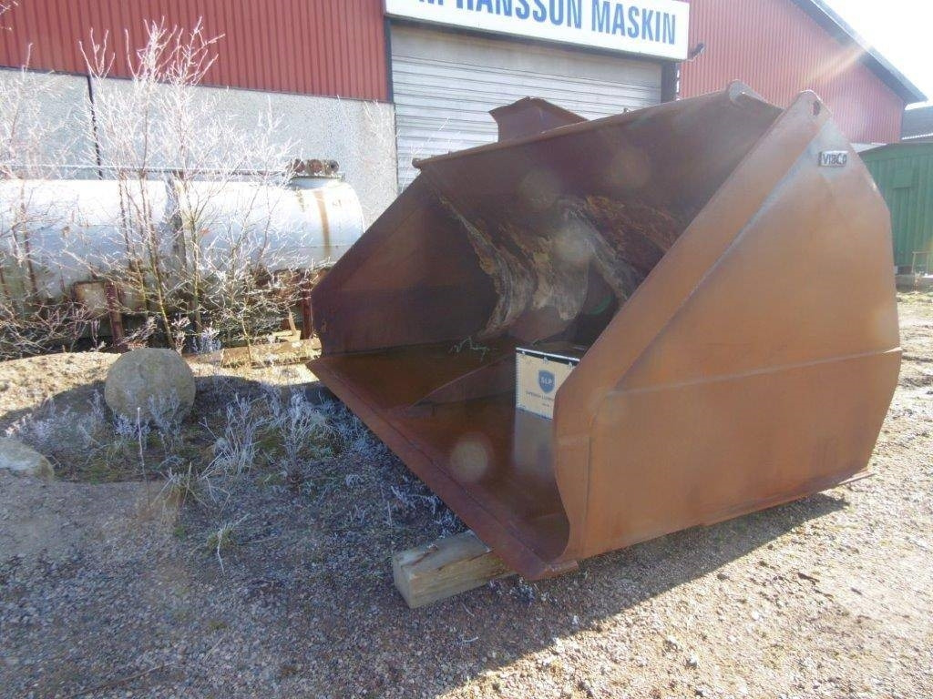 Skopa passande Volvo L350 - Bucket for Construction machinery: picture 3 Skopa passande Volvo L350 - Bucket for Construction machinery: picture 3