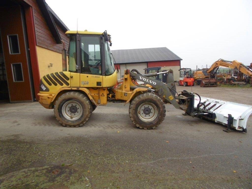 Snöblad Blizzard passande Volvo m.fl i nyskick - Snow plough: picture 1 Snöblad Blizzard passande Volvo m.fl i nyskick - Snow plough: picture 1