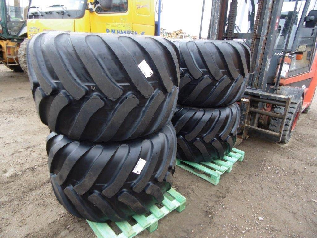 Trelleborg Twin 428 710-40-22,5 med fälg - Wheel and tire package for Other machinery: picture 2 Trelleborg Twin 428 710-40-22,5 med fälg - Wheel and tire package for Other machinery: picture 2