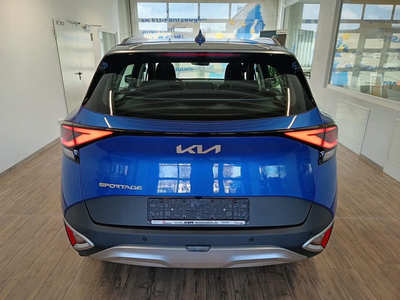 Kia Sportage 1.6 T-GDI DCT Vision*NAVI*LED*R-KAM*DAB - SUV: picture 5 Kia Sportage 1.6 T-GDI DCT Vision*NAVI*LED*R-KAM*DAB - SUV: picture 5