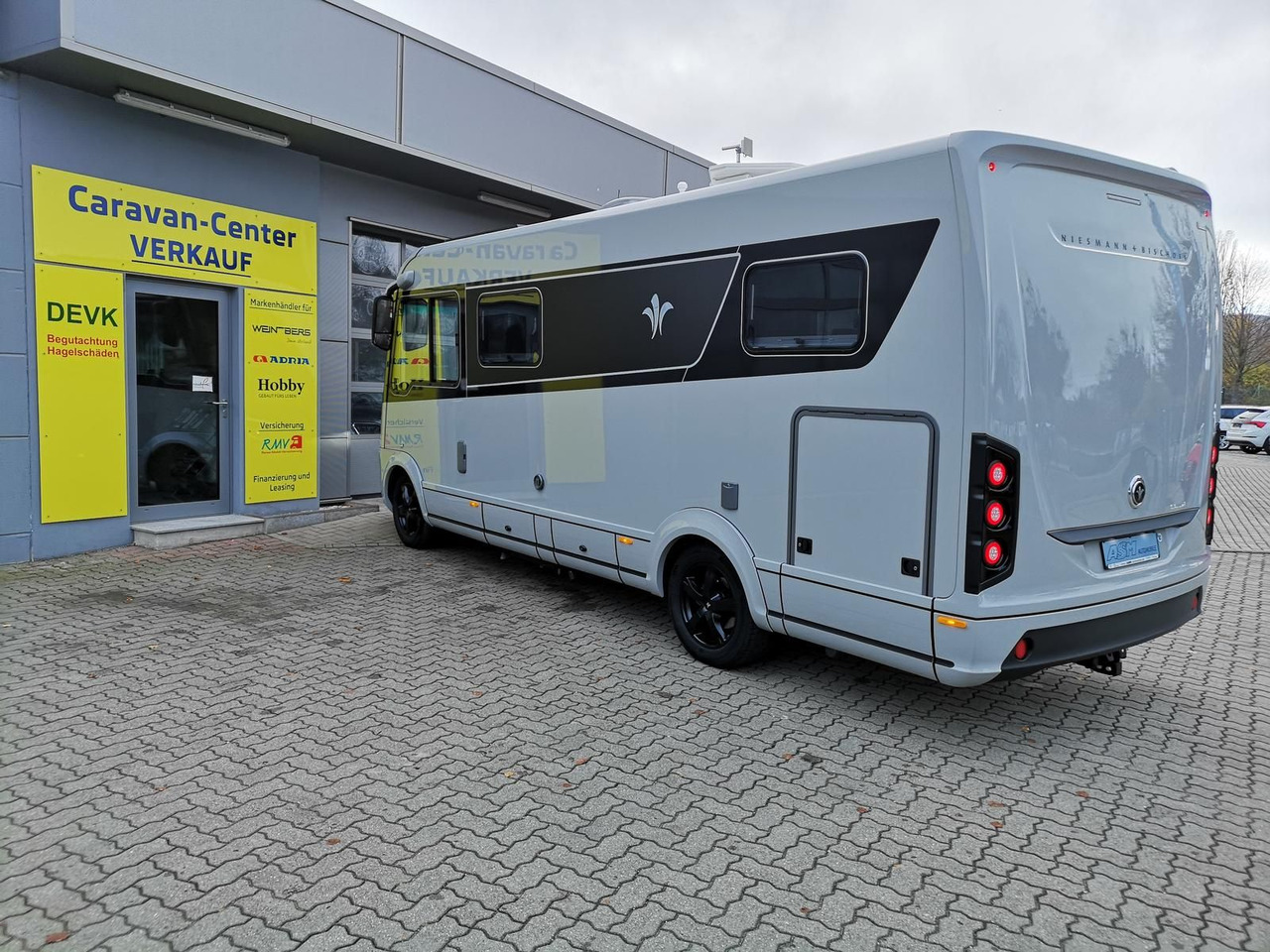 Niesmann + Bischoff iSmove 6.9 E 132 kW+AHK+SOLAR+ALDE+KLIMA+NAVI - Integrated motorhome: picture 5 Niesmann + Bischoff iSmove 6.9 E 132 kW+AHK+SOLAR+ALDE+KLIMA+NAVI - Integrated motorhome: picture 5