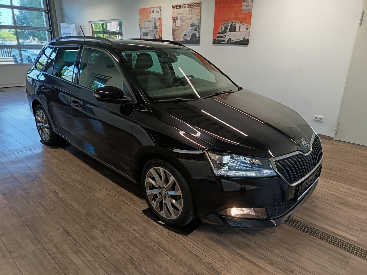 Skoda Fabia Ambition Combi 1,0 TSI*Bi-LED*NAVI*SHZ*DAB - Car: picture 3 Skoda Fabia Ambition Combi 1,0 TSI*Bi-LED*NAVI*SHZ*DAB - Car: picture 3