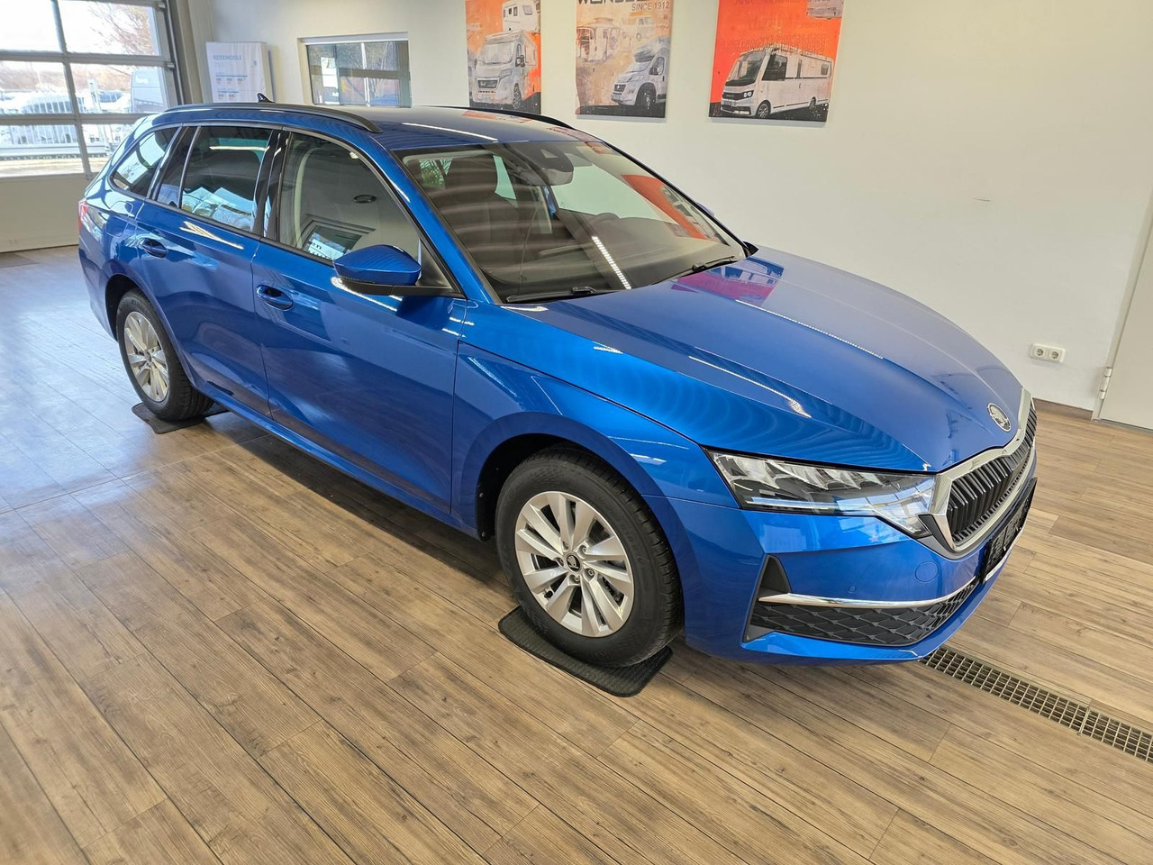 Skoda Octavia Combi Selection DSG*AHK*WINTERPAKET*LED* - Station wagon: picture 3 Skoda Octavia Combi Selection DSG*AHK*WINTERPAKET*LED* - Station wagon: picture 3