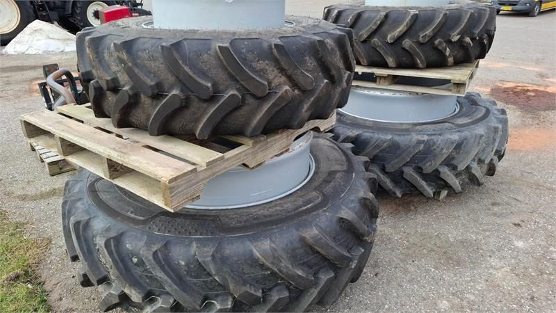 Alliance 520/85 R42 - Tire for Agricultural machinery: picture 4 Alliance 520/85 R42 - Tire for Agricultural machinery: picture 4