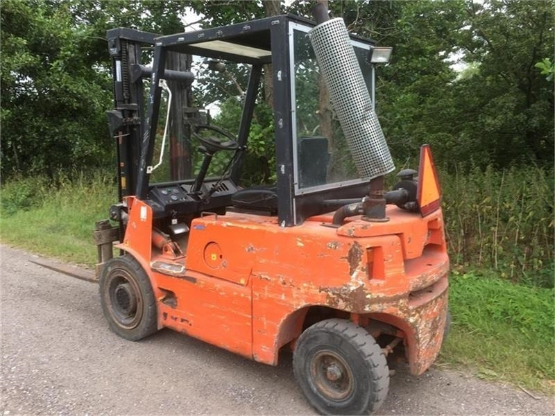 Dantruck 2504 dieseltruck - Diesel forklift: picture 1 Dantruck 2504 dieseltruck - Diesel forklift: picture 1