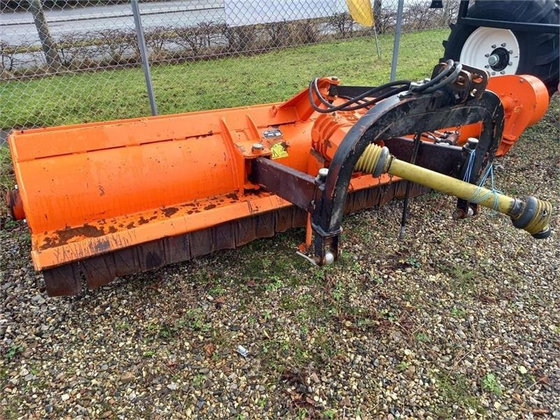 Perfect KT-300 Heavy-Duty. Hy-sideforskydning - Flail mower: picture 1 Perfect KT-300 Heavy-Duty. Hy-sideforskydning - Flail mower: picture 1