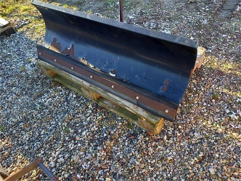 - - - Stiga 120 Cm til Stiga Park. - Snow plough for Agricultural machinery: picture 1 - - - Stiga 120 Cm til Stiga Park. - Snow plough for Agricultural machinery: picture 1