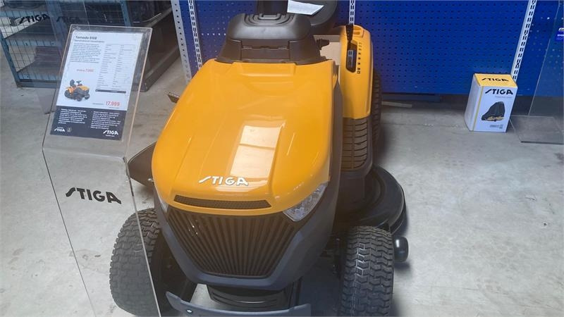 Stiga Tornado 5108 - Municipal tractor: picture 2 Stiga Tornado 5108 - Municipal tractor: picture 2