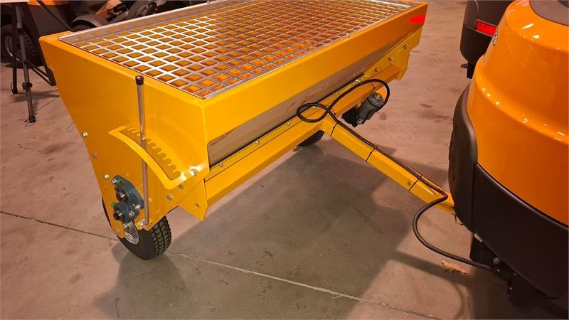 Stiga grusudlæggeer - Sand/ Salt spreader for Municipal/ Special vehicle: picture 1 Stiga grusudlæggeer - Sand/ Salt spreader for Municipal/ Special vehicle: picture 1