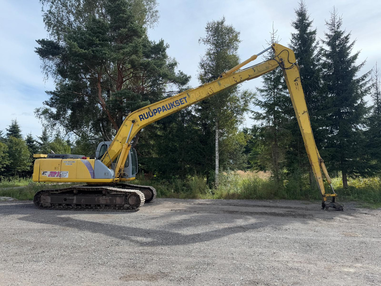 New Holland E 215 - Crawler excavator: picture 5 New Holland E 215 - Crawler excavator: picture 5