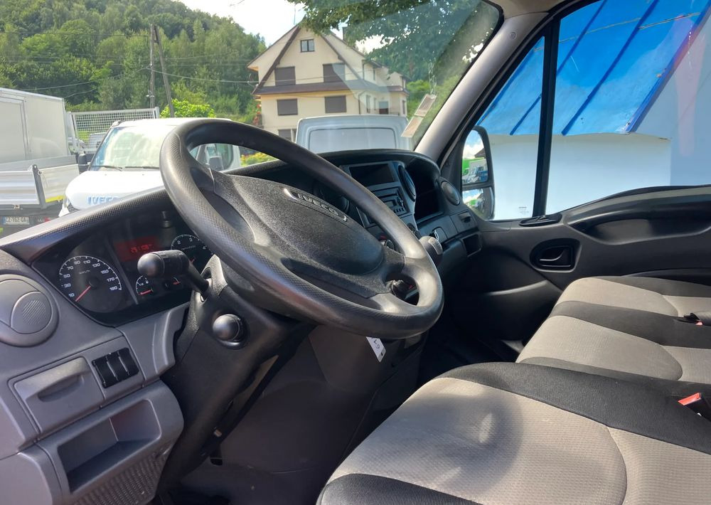 Iveco DAILY 35C13 ramo do zabudowy kiper wywrotka - Cab chassis truck: picture 5 Iveco DAILY 35C13 ramo do zabudowy kiper wywrotka - Cab chassis truck: picture 5