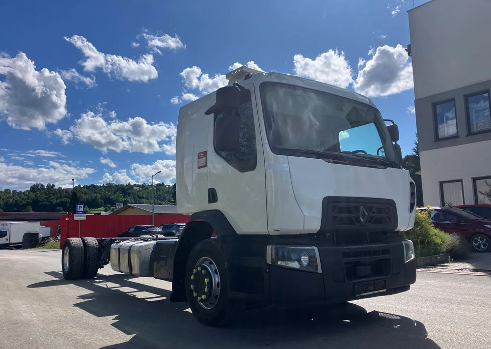 Renault RENAULT Gama D WIDE 19 euro 6 ramo do zabudowy tylko 50 tys km - Cab chassis truck: picture 2 Renault RENAULT Gama D WIDE 19 euro 6 ramo do zabudowy tylko 50 tys km - Cab chassis truck: picture 2