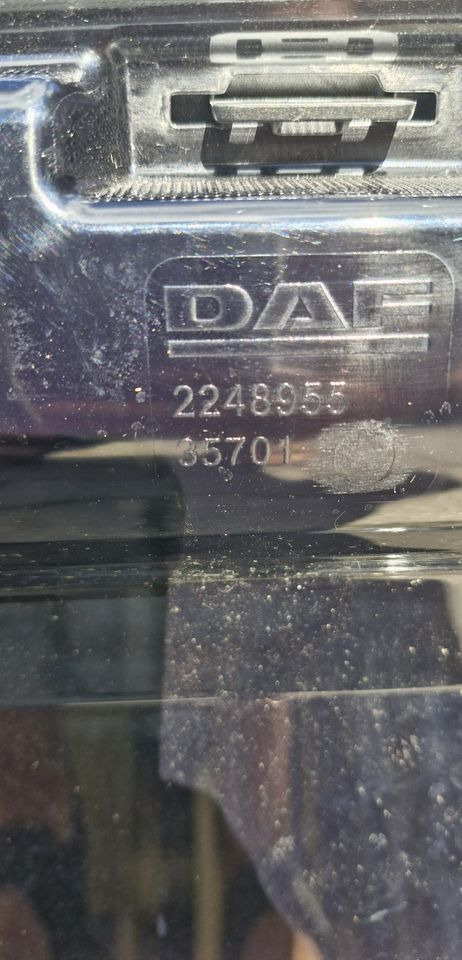 DAF XF XG BLENDA PRZECIWSŁONECZNA KOMPLETNA NOWAA - Sun visor for Truck: picture 3 DAF XF XG BLENDA PRZECIWSŁONECZNA KOMPLETNA NOWAA - Sun visor for Truck: picture 3