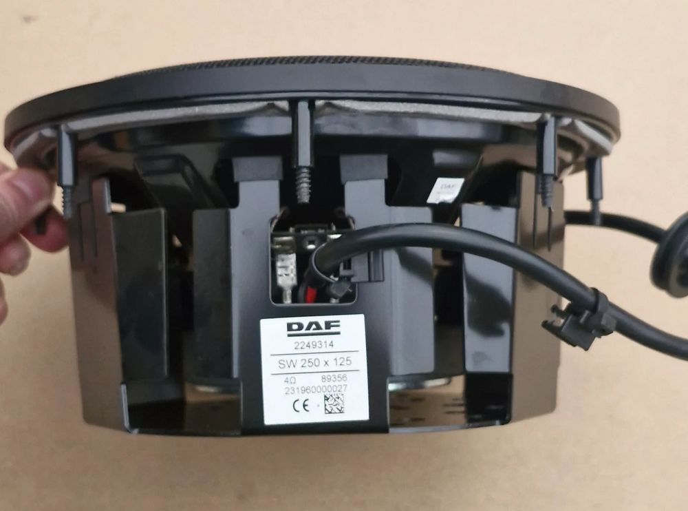 DAF XG XF GŁOŚNIK SUBWOFFER 2249314 - Cab and interior for Truck: picture 2 DAF XG XF GŁOŚNIK SUBWOFFER 2249314 - Cab and interior for Truck: picture 2