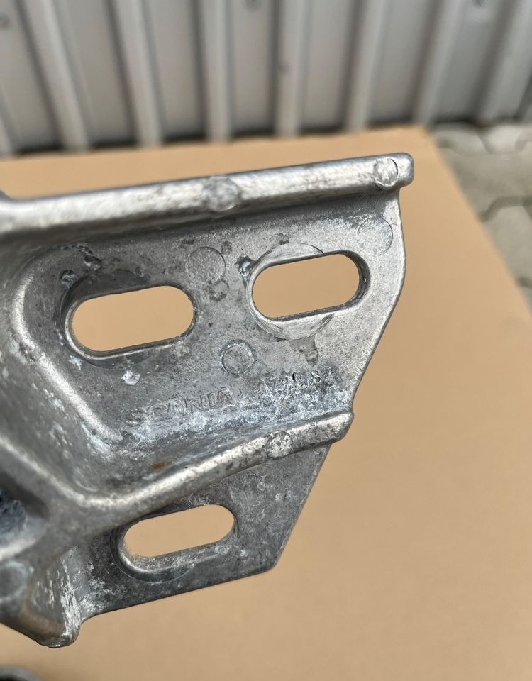 Mocowanie intercoolera Scania R G poduszka chłodnicy - Cooling system for Truck: picture 2 Mocowanie intercoolera Scania R G poduszka chłodnicy - Cooling system for Truck: picture 2