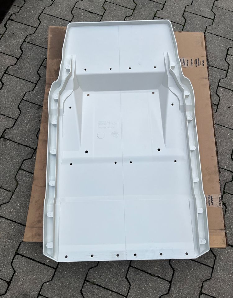 NOWY Błotnik MAN TGX euro 6 chlapacz biały - Fender for Truck: picture 2 NOWY Błotnik MAN TGX euro 6 chlapacz biały - Fender for Truck: picture 2