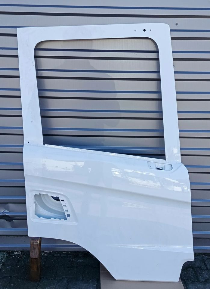 SCANIA P NGT DRZWI PRAWE - Door and parts for Truck: picture 1 SCANIA P NGT DRZWI PRAWE - Door and parts for Truck: picture 1