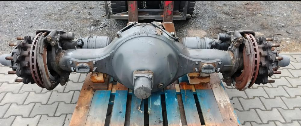 SCANIA R S MOST TYLNY KOMPLETNY DYFERENCJAŁ R753 2.35 2823222 - Rear axle for Truck: picture 2 SCANIA R S MOST TYLNY KOMPLETNY DYFERENCJAŁ R753 2.35 2823222 - Rear axle for Truck: picture 2