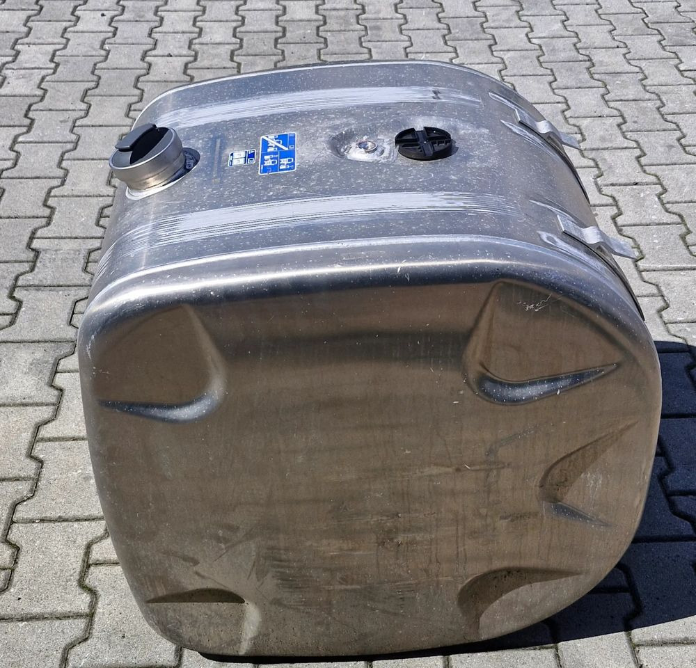 SCANIA R S ZBIORNIK PALIWA 200L NOWY - Fuel system: picture 5 SCANIA R S ZBIORNIK PALIWA 200L NOWY - Fuel system: picture 5