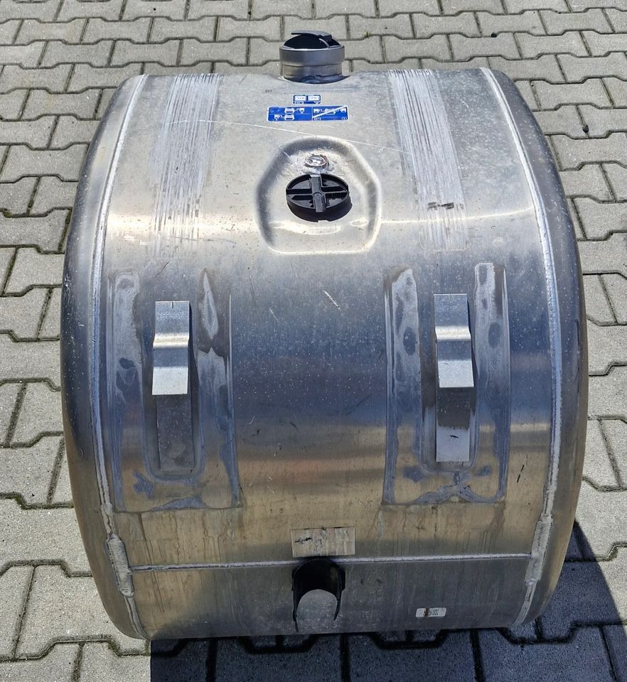 SCANIA R S ZBIORNIK PALIWA 200L NOWY - Fuel system: picture 2 SCANIA R S ZBIORNIK PALIWA 200L NOWY - Fuel system: picture 2