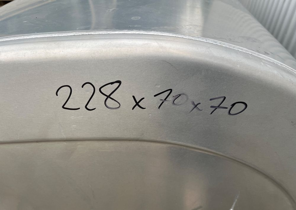 Zbiornik paliwa Volvo FH Renault 900 litrów bak jak nowy - Fuel system for Truck: picture 5 Zbiornik paliwa Volvo FH Renault 900 litrów bak jak nowy - Fuel system for Truck: picture 5